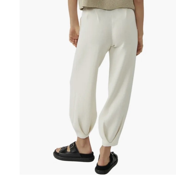 FREE PEOPLE Free-est Freya Short Sleeve
Sweater & Pants Set - Picture 11 of 17